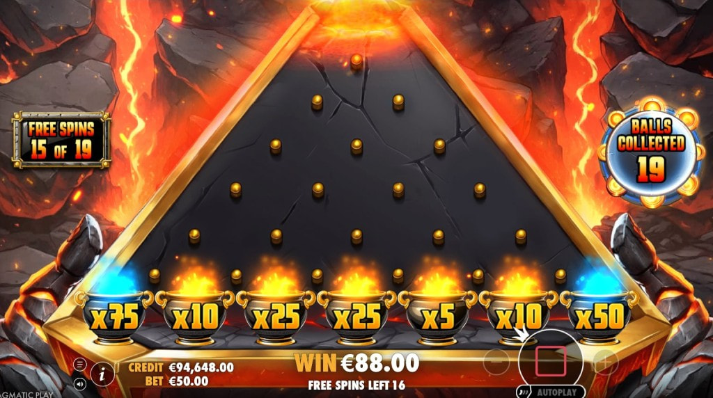 Screenshot of the free spins of Lava Balls