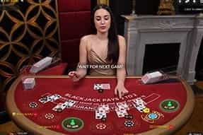 Live dealer blackjack game at the Hippodrome online casino.