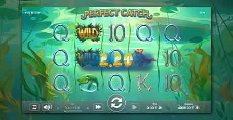 The underwater theme with a crab and frog in the Perfect Catch slot game from STHLMGAMING