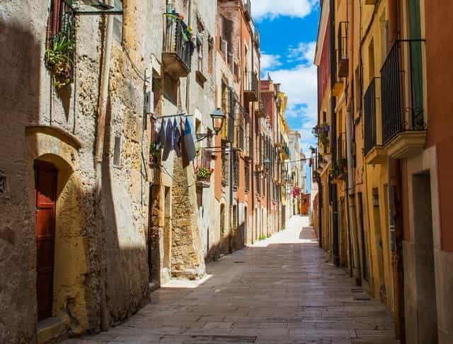 A sunny alley in Cataluña, Tarragona, Spain.