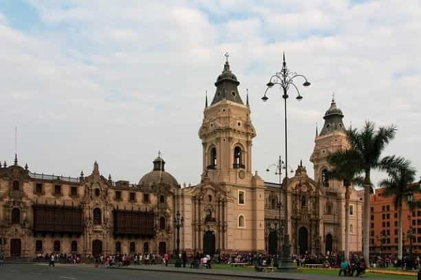 A colonial building in the historic center of Lima, Peru.