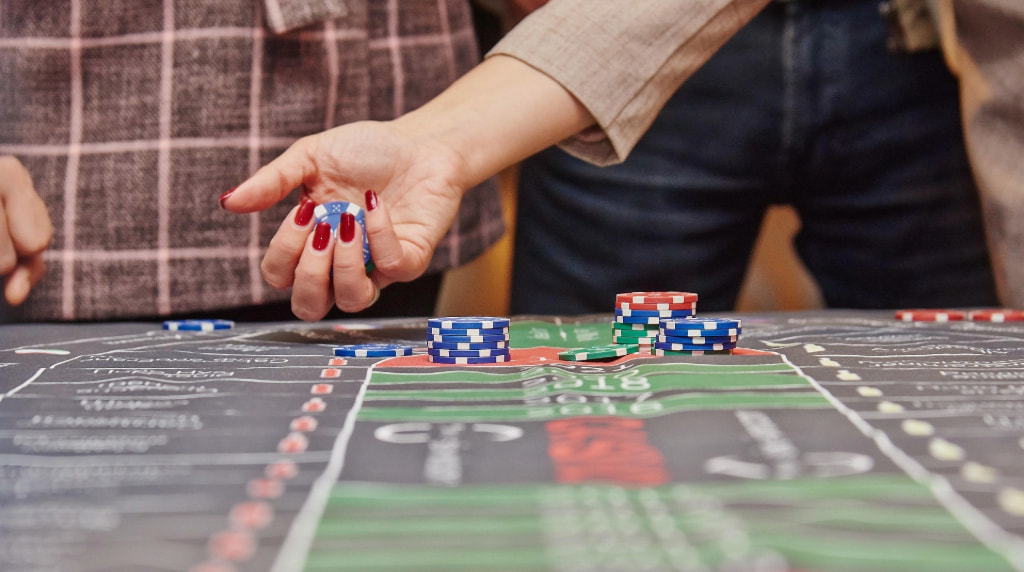 Placing Gaming Chips on a Gaming Table