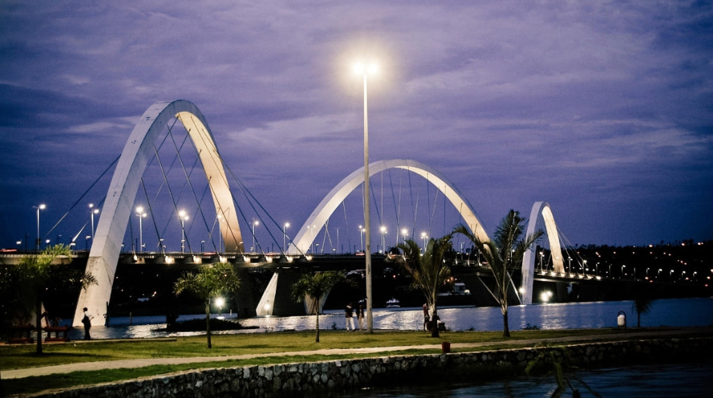 Juscelino Kubitschek Bridge in Brazil