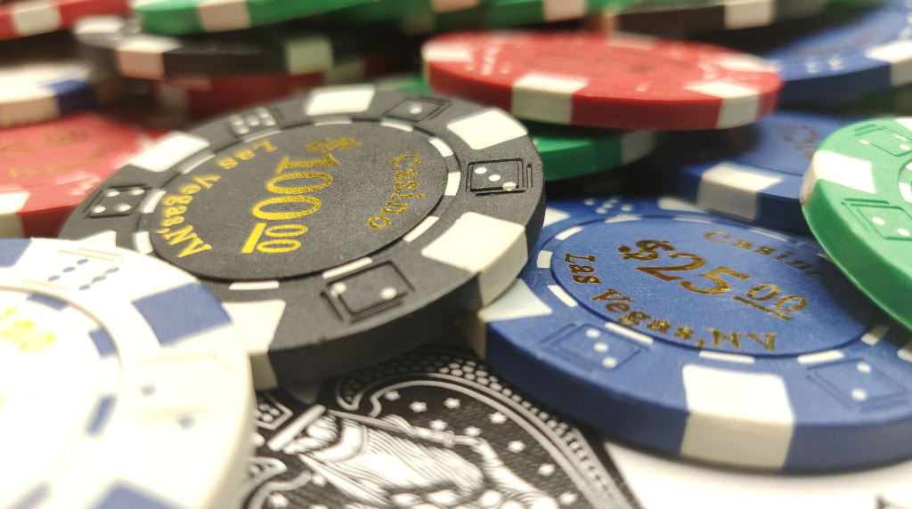 Poker chips of different value